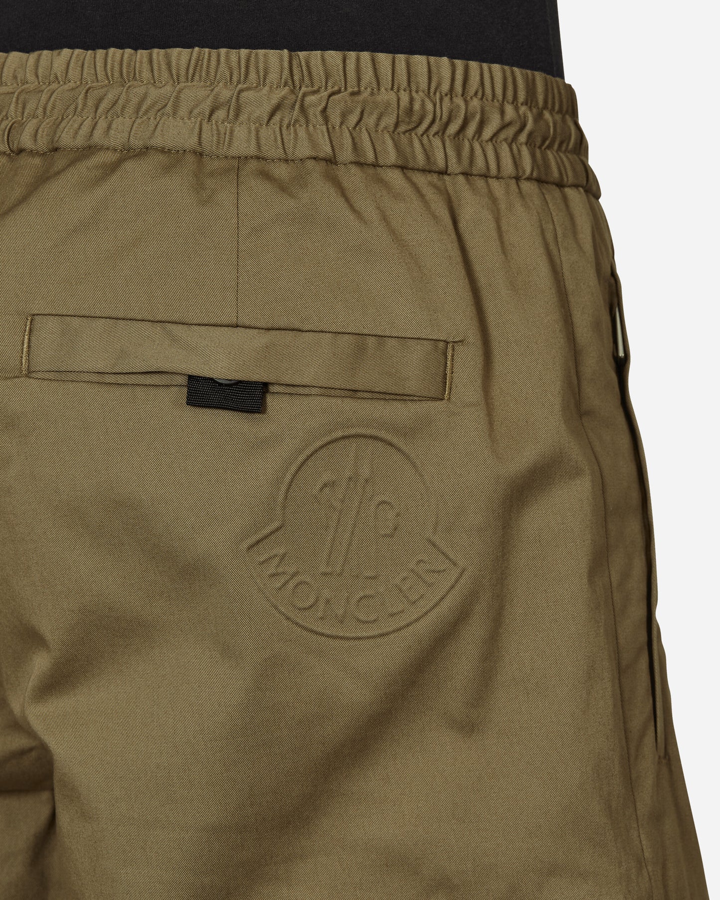 Moncler Shorts Beige Shorts Short 2B0000657448 81M